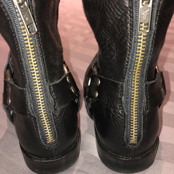 FRYE PHILLIP HARNESS Blk. Sz. 6 - Picture 14 of 16